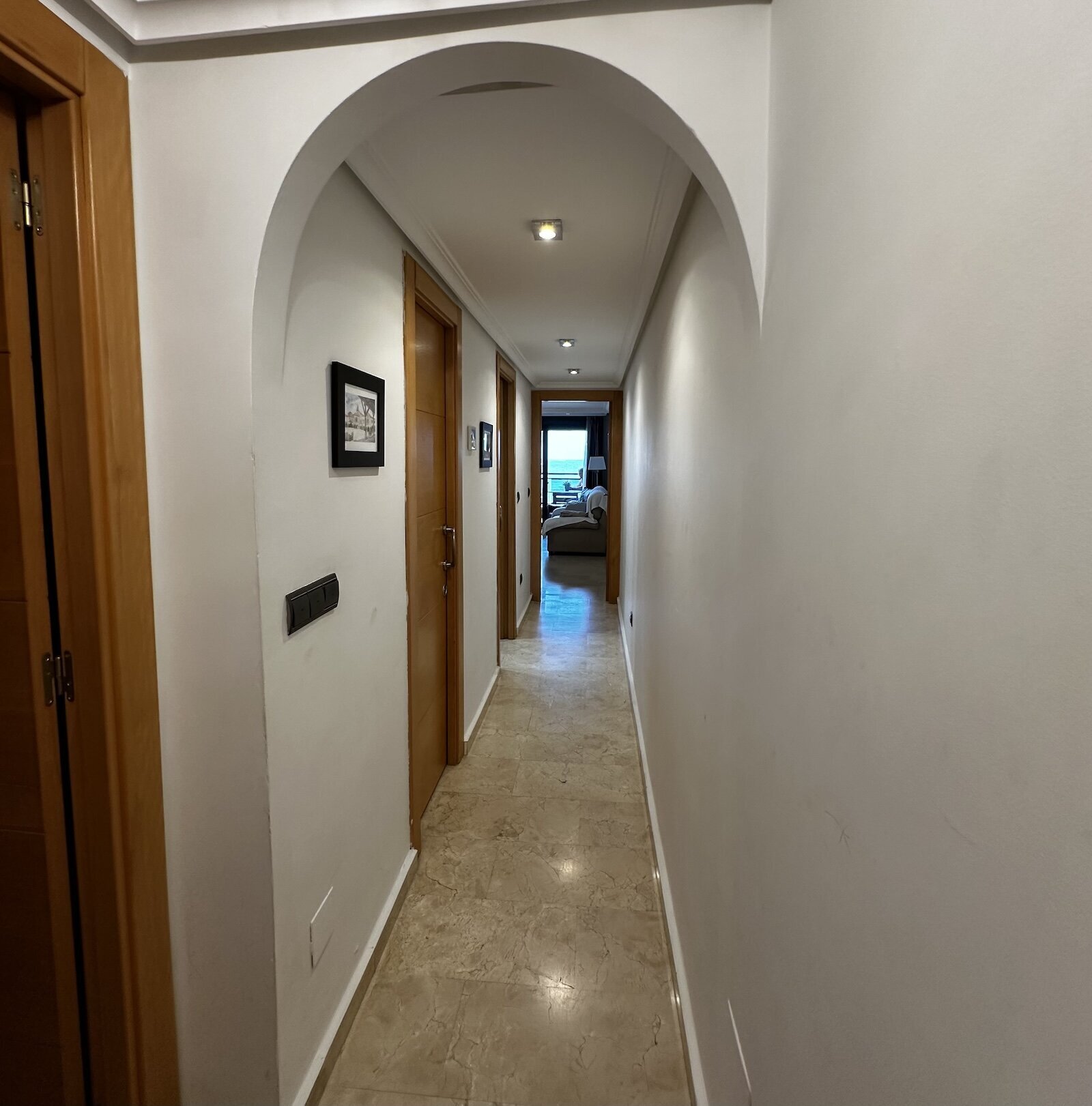 2-Bedroom Apartment in Pueblo, Guardamar del Segura - Image 11