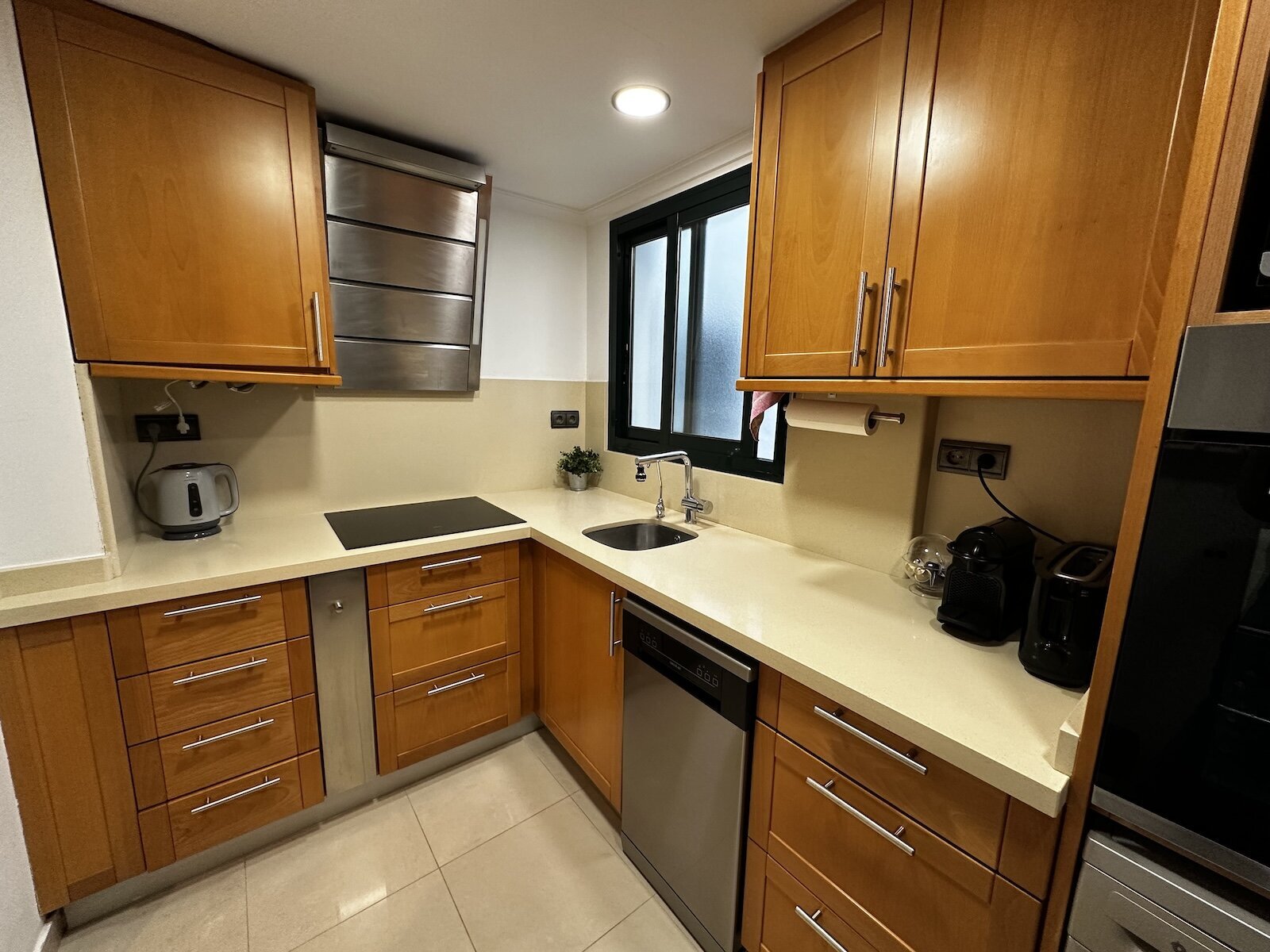 2-Bedroom Apartment in Pueblo, Guardamar del Segura - Image 5