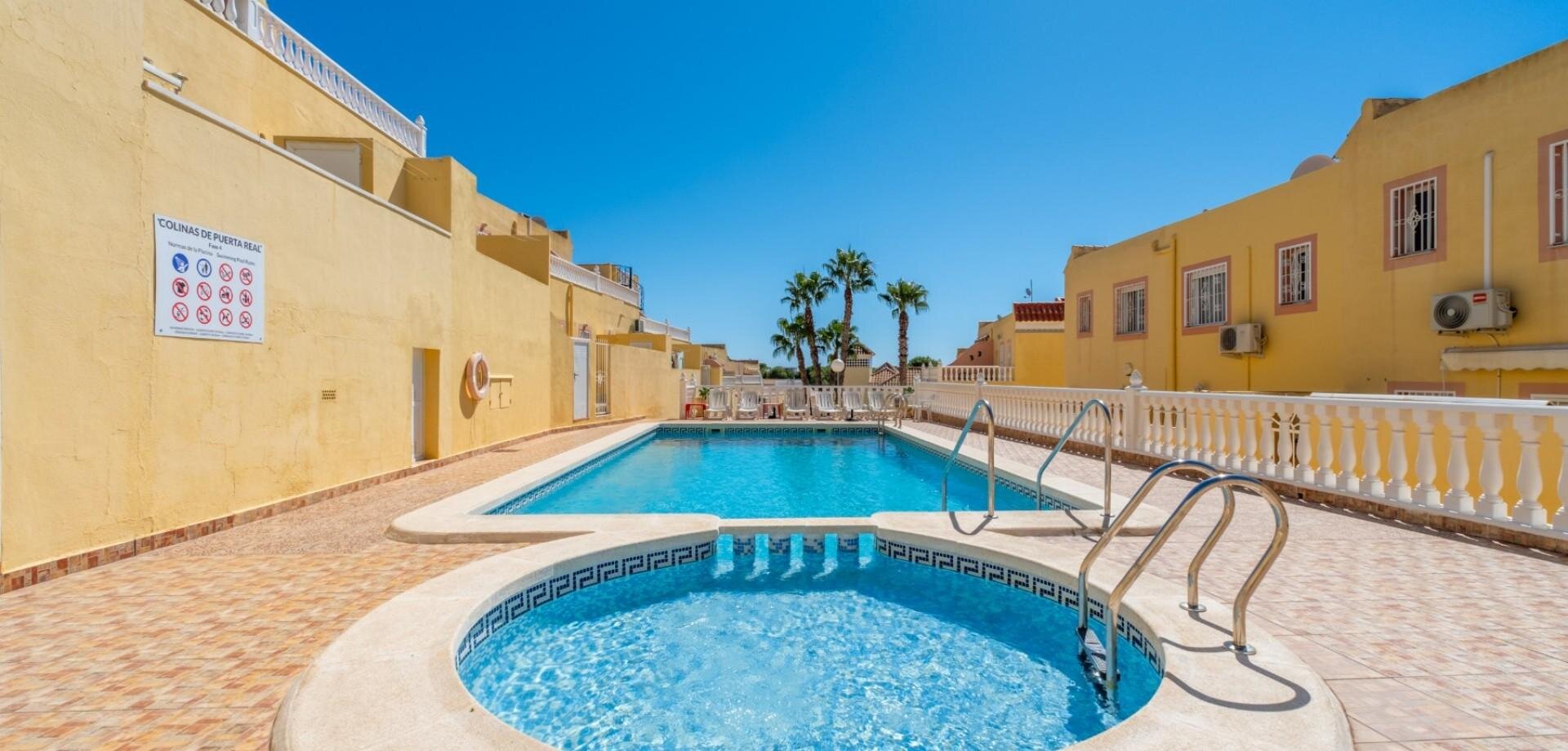 2-Bedroom House in Lomas de Cabo Roig, Orihuela Costa - Image 25