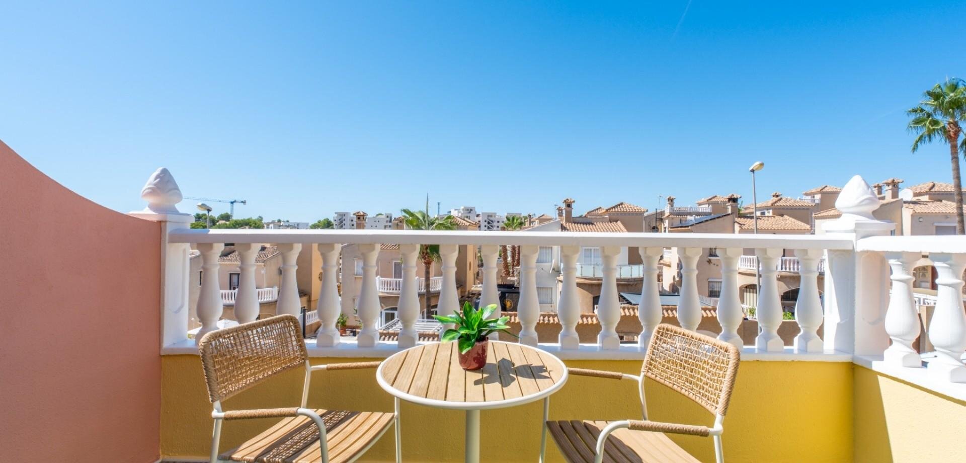 2-Bedroom House in Lomas de Cabo Roig, Orihuela Costa - Image 29