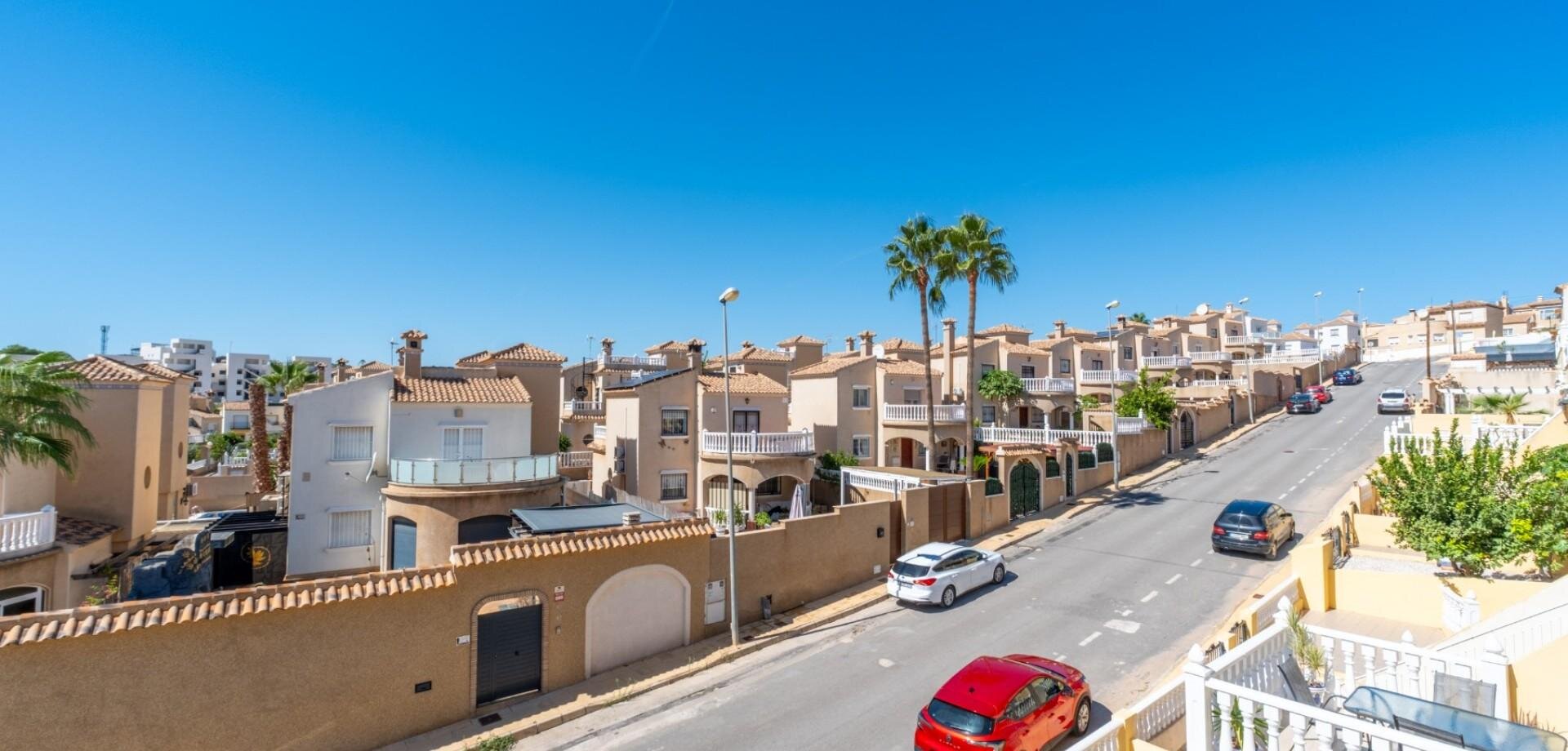 2-Bedroom House in Lomas de Cabo Roig, Orihuela Costa - Image 30