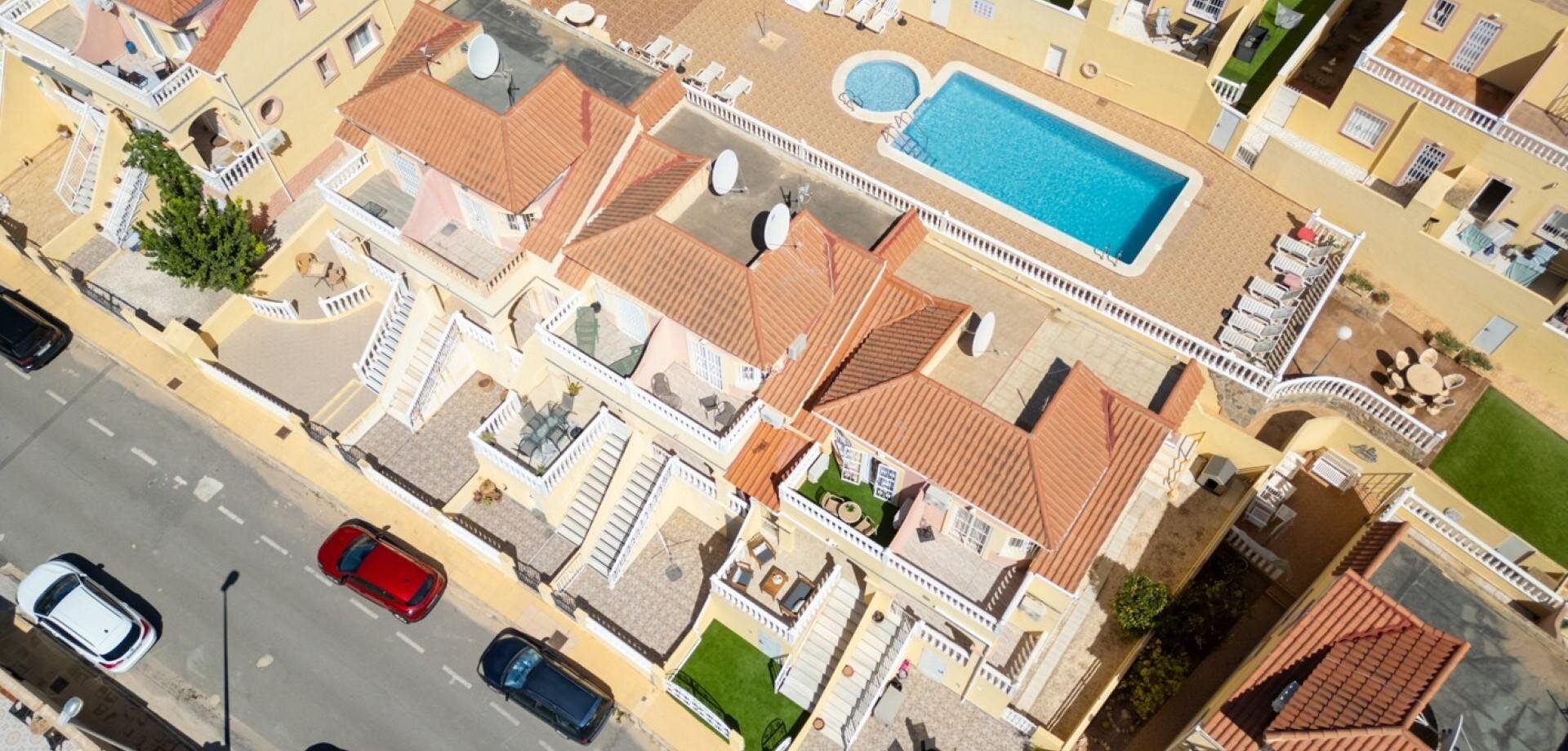 2-Bedroom House in Lomas de Cabo Roig, Orihuela Costa - Image 33
