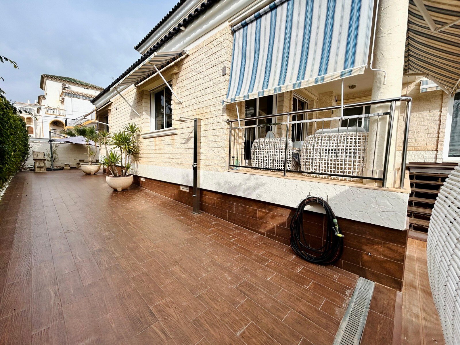 5-Bedroom Villa in La Mata, Torrevieja - Image 34