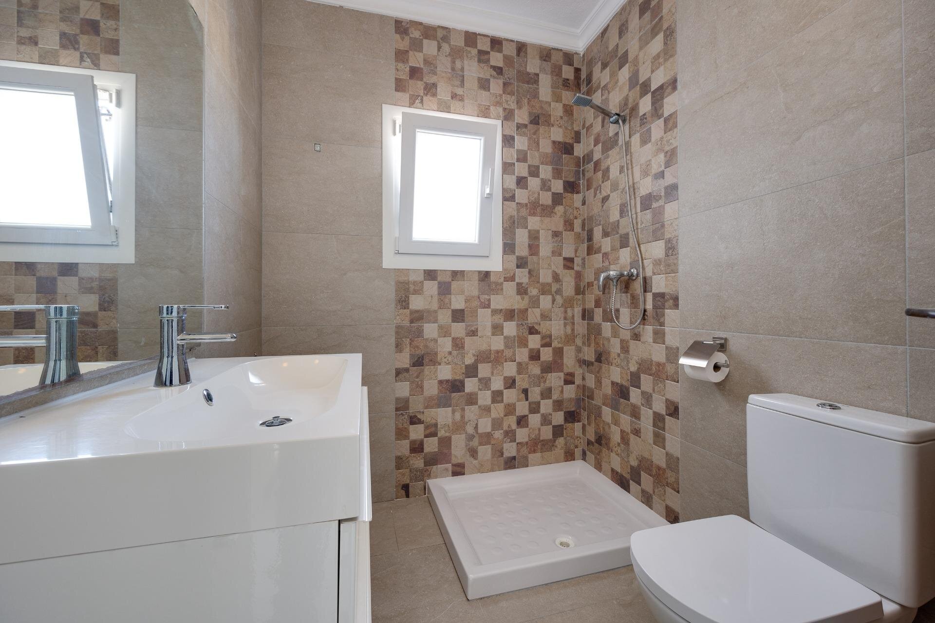 3-Bedroom Villa in El Chaparral, Torrevieja - Image 16