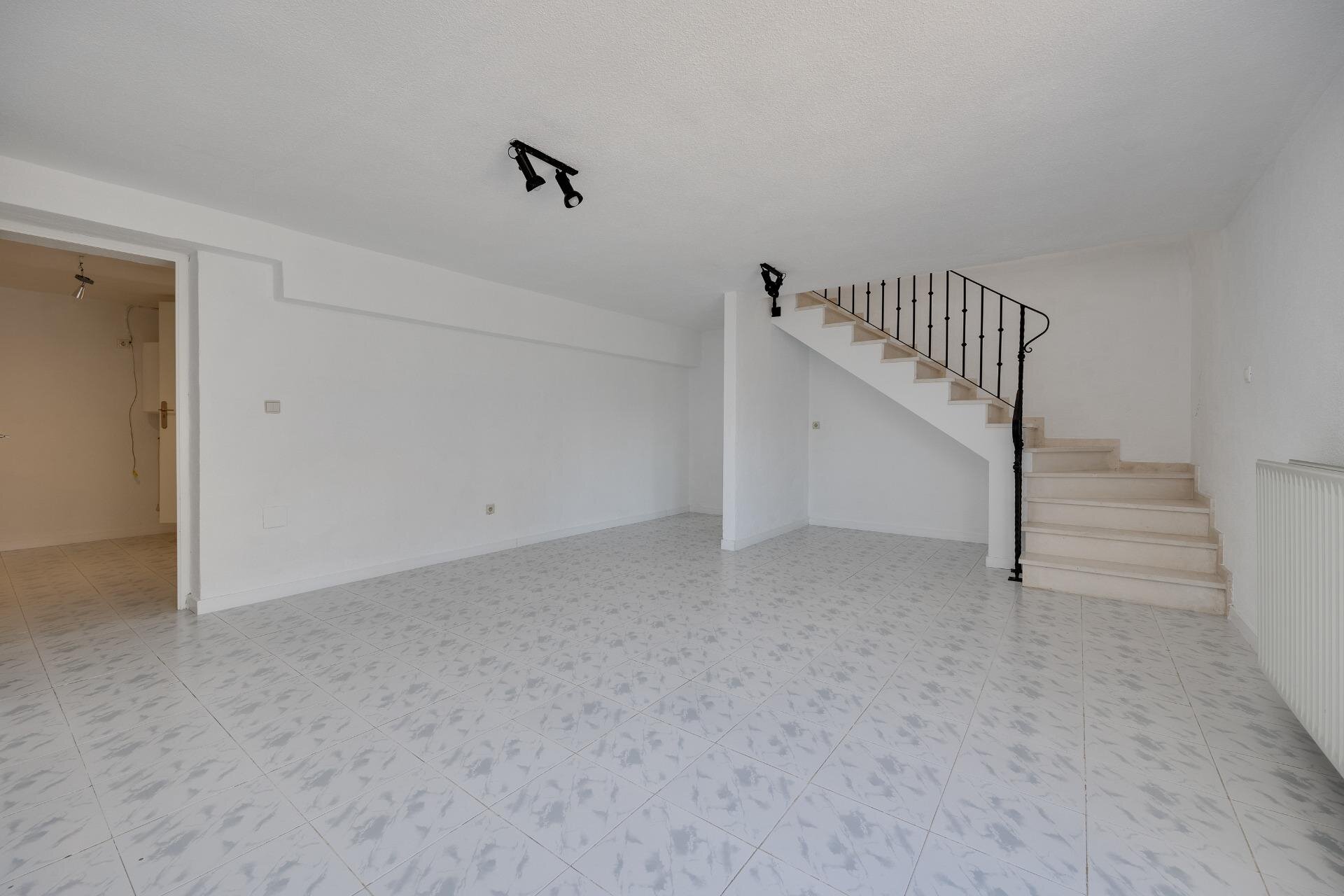 3-Bedroom Villa in El Chaparral, Torrevieja - Image 21