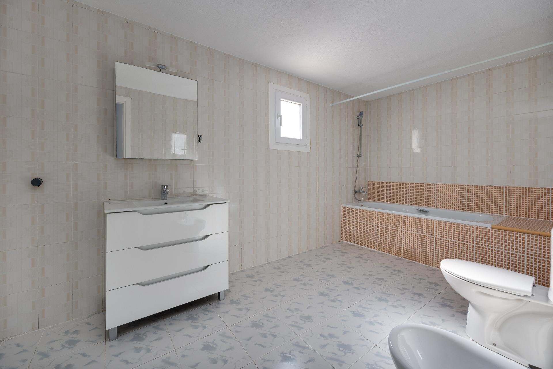 3-Bedroom Villa in El Chaparral, Torrevieja - Image 25