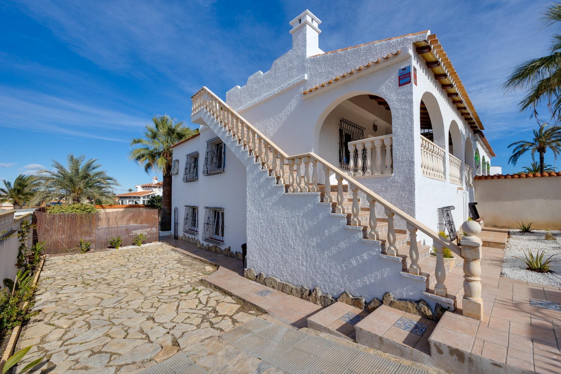 3-Bedroom Villa in El Chaparral, Torrevieja - Image 34