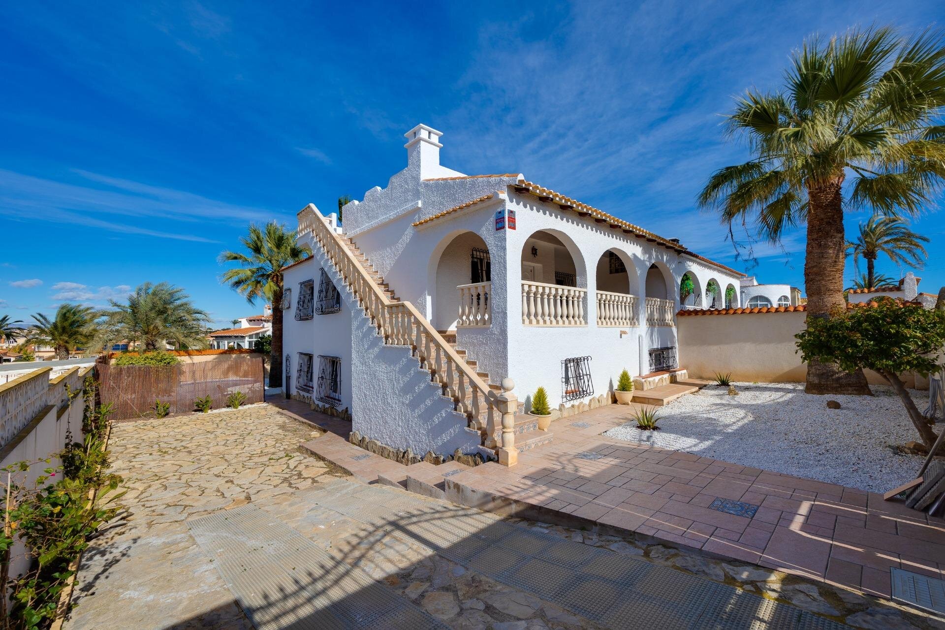 3-Bedroom Villa in El Chaparral, Torrevieja - Image 37