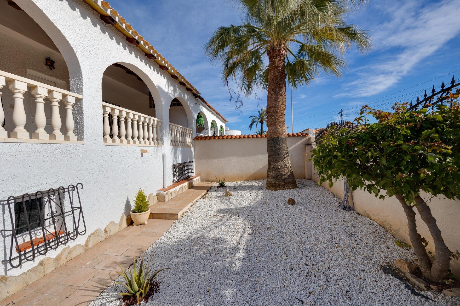 3-Bedroom Villa in El Chaparral, Torrevieja - Image 39