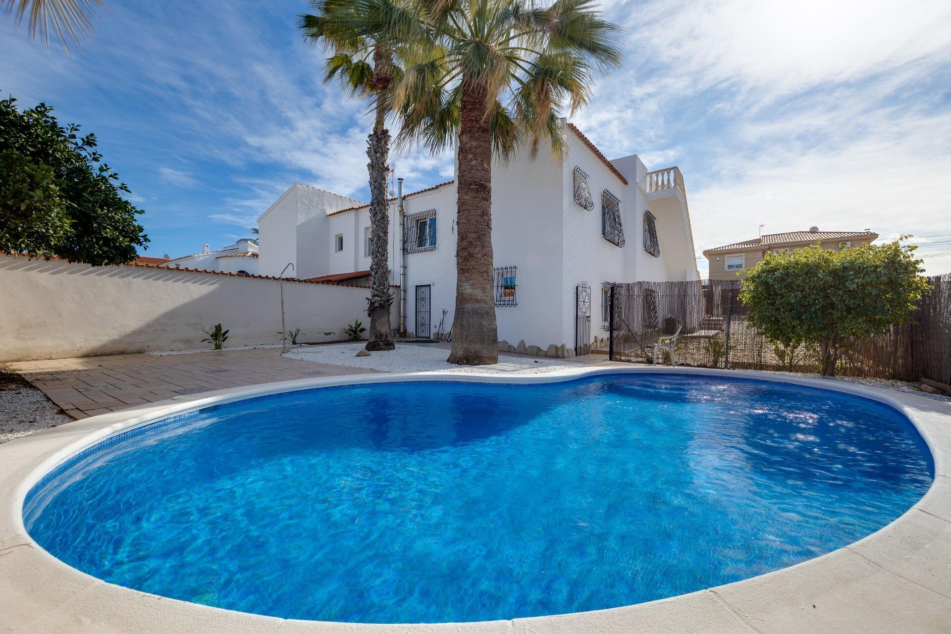 3-Bedroom Villa in El Chaparral, Torrevieja - Image 43