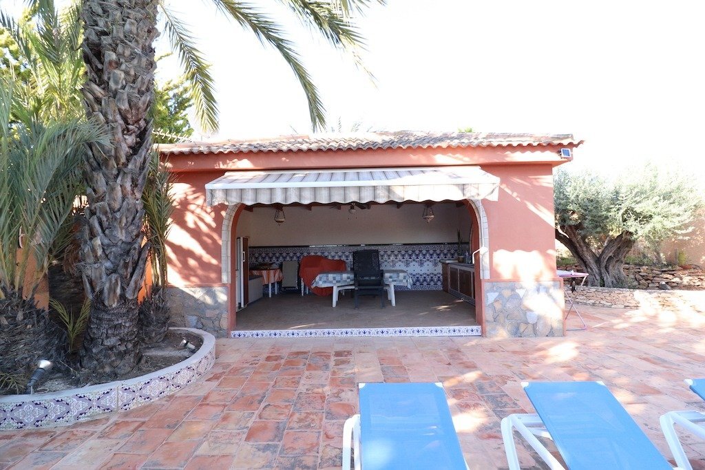 5-Bedroom Villa in San Luis, Torrevieja - Image 25