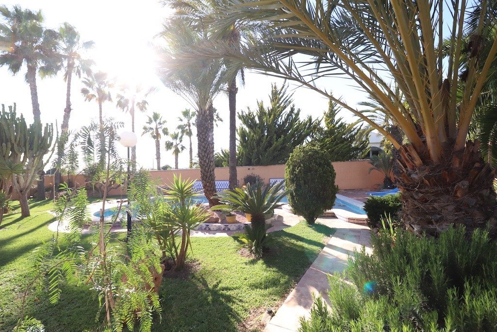 5-Bedroom Villa in San Luis, Torrevieja - Image 32