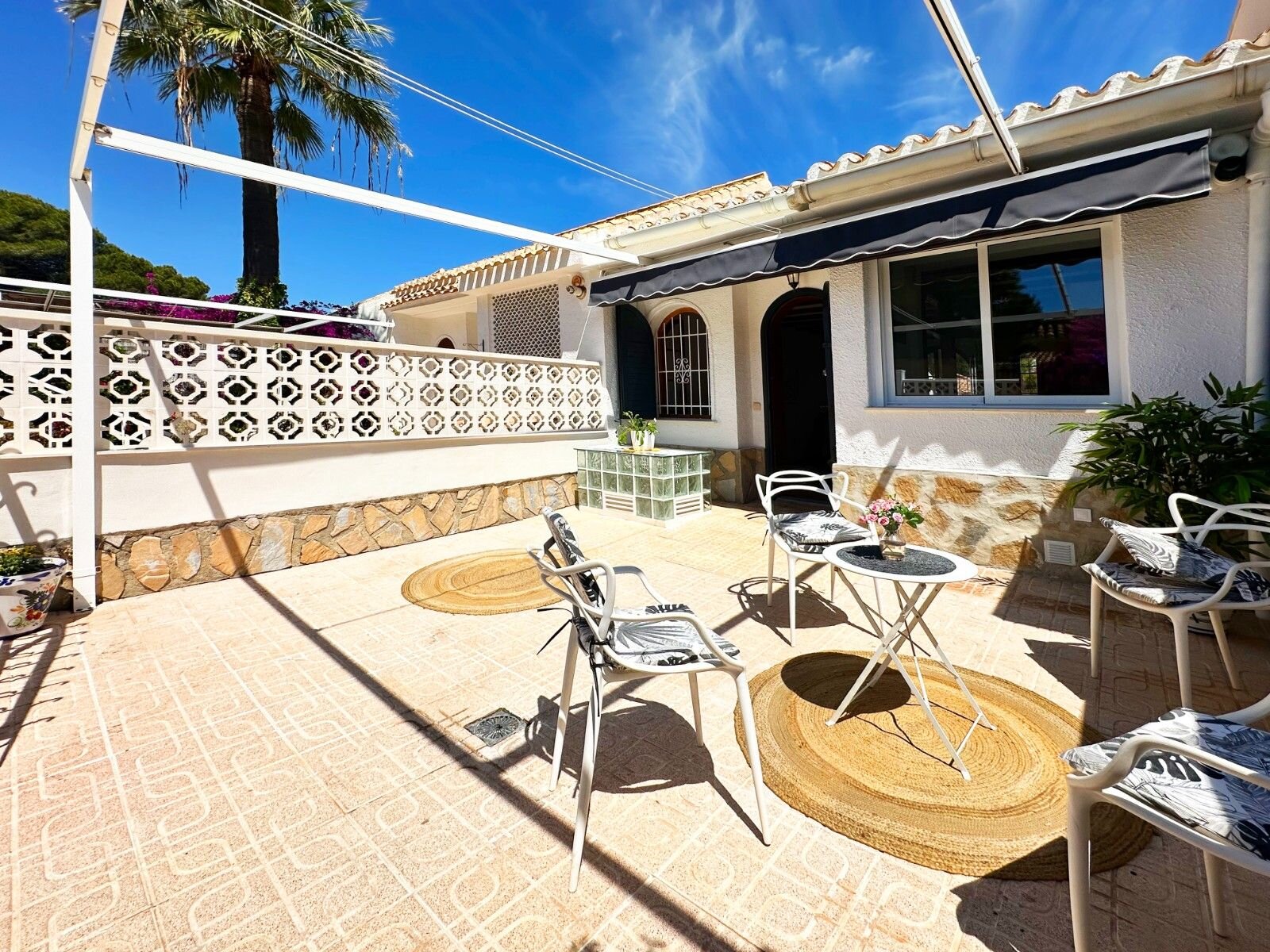 3-Bedroom House in Lomas de Cabo Roig, Orihuela Costa - Image 1