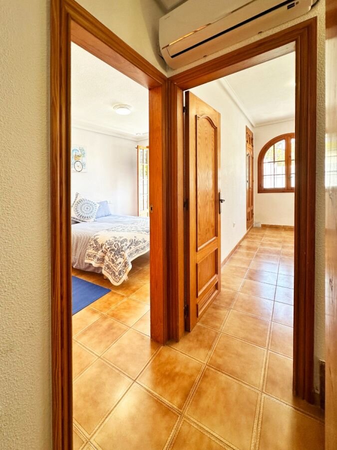 3-Bedroom House in Lomas de Cabo Roig, Orihuela Costa - Image 19