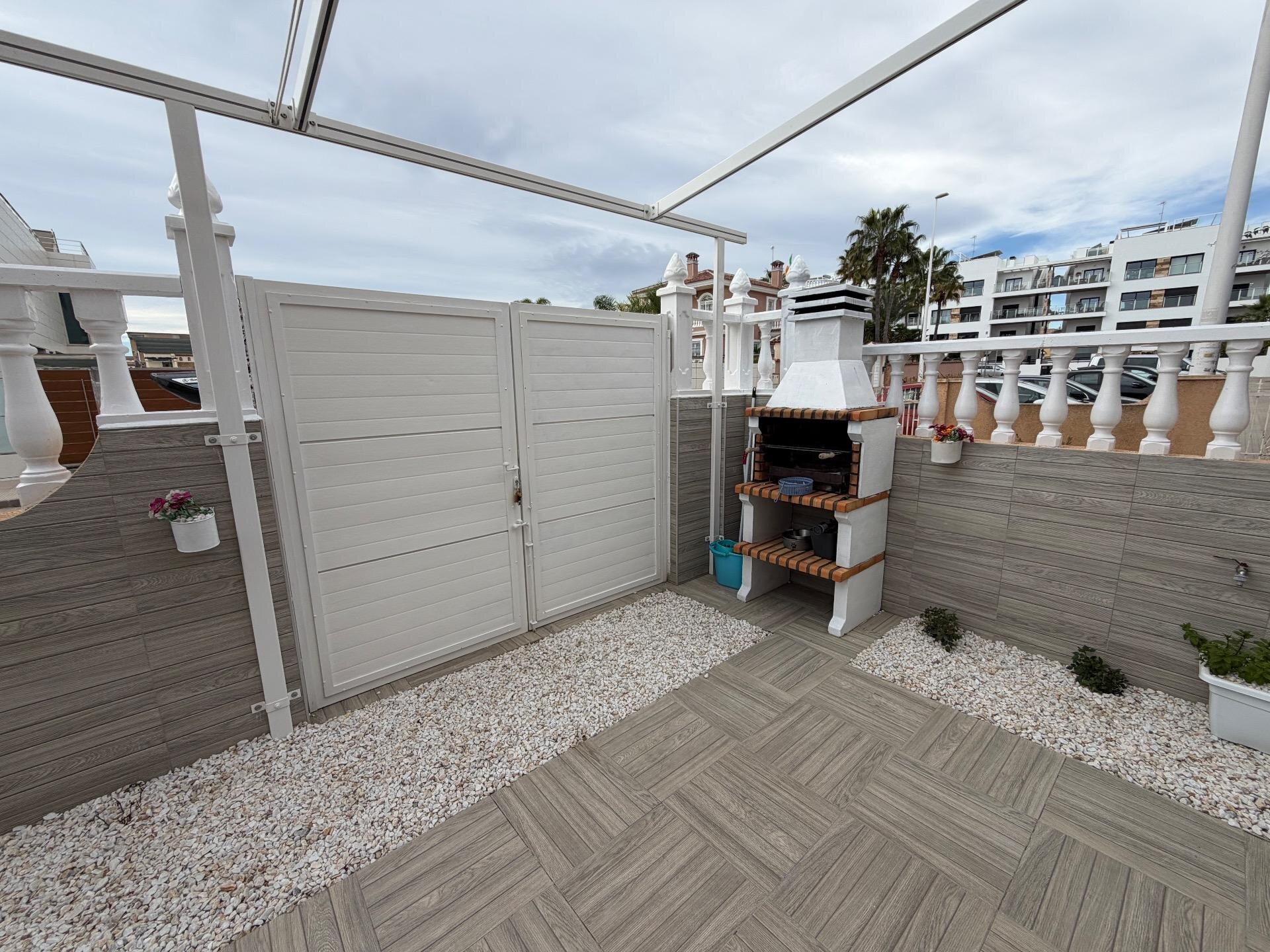Dom z 4 Sypialniami w La Zenia, Orihuela Costa - Image 4