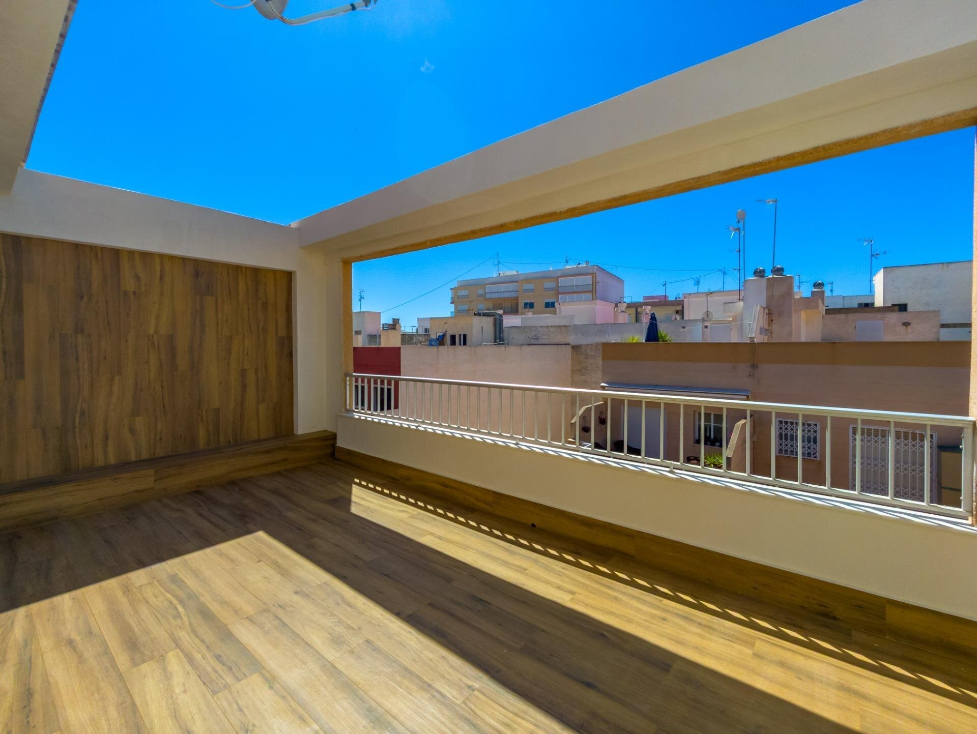 3-Bedroom Apartment in Estacion de Autobuses, Torrevieja - Image 19