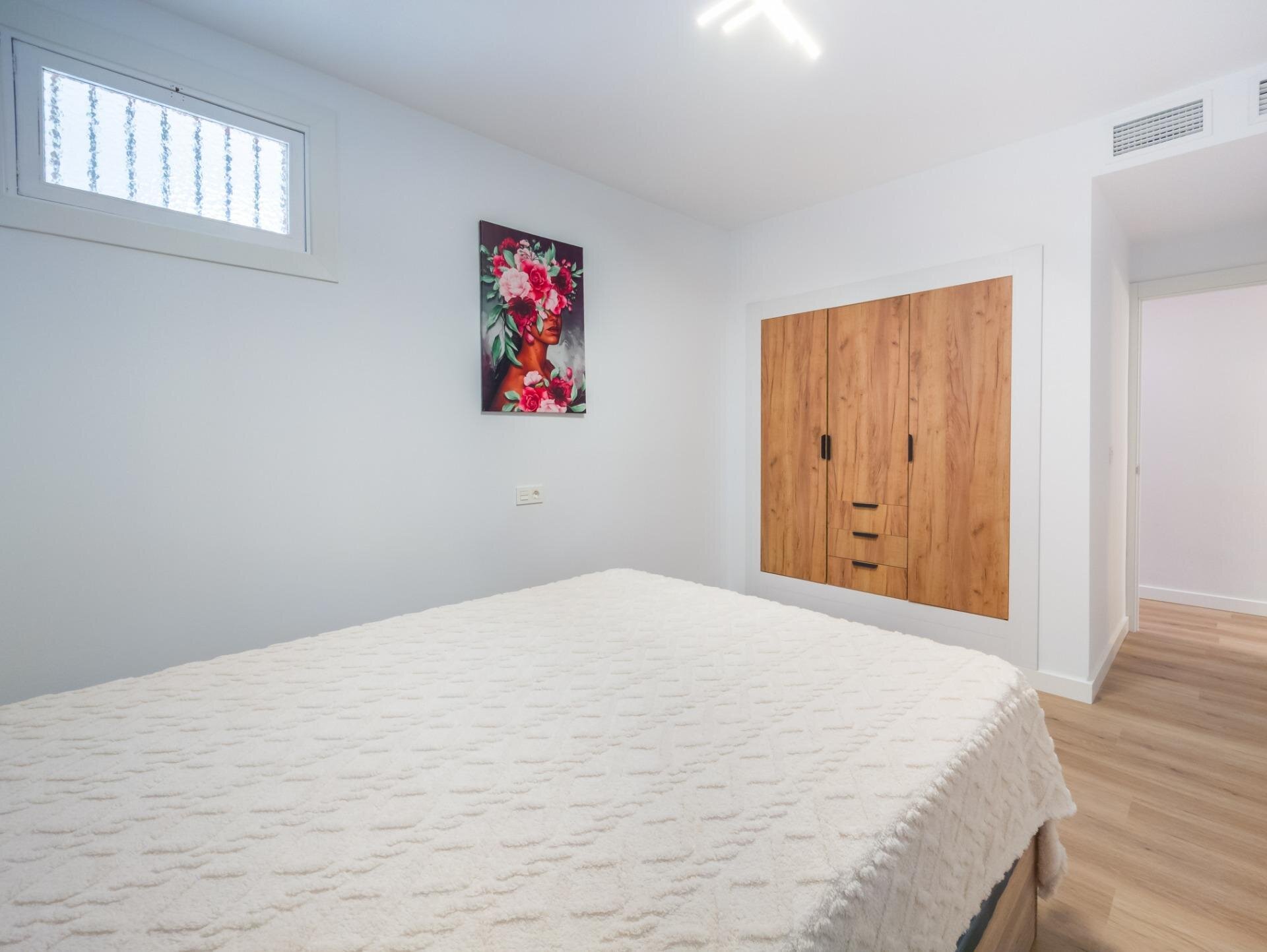 3-Bedroom Apartment in Estacion de Autobuses, Torrevieja - Image 24