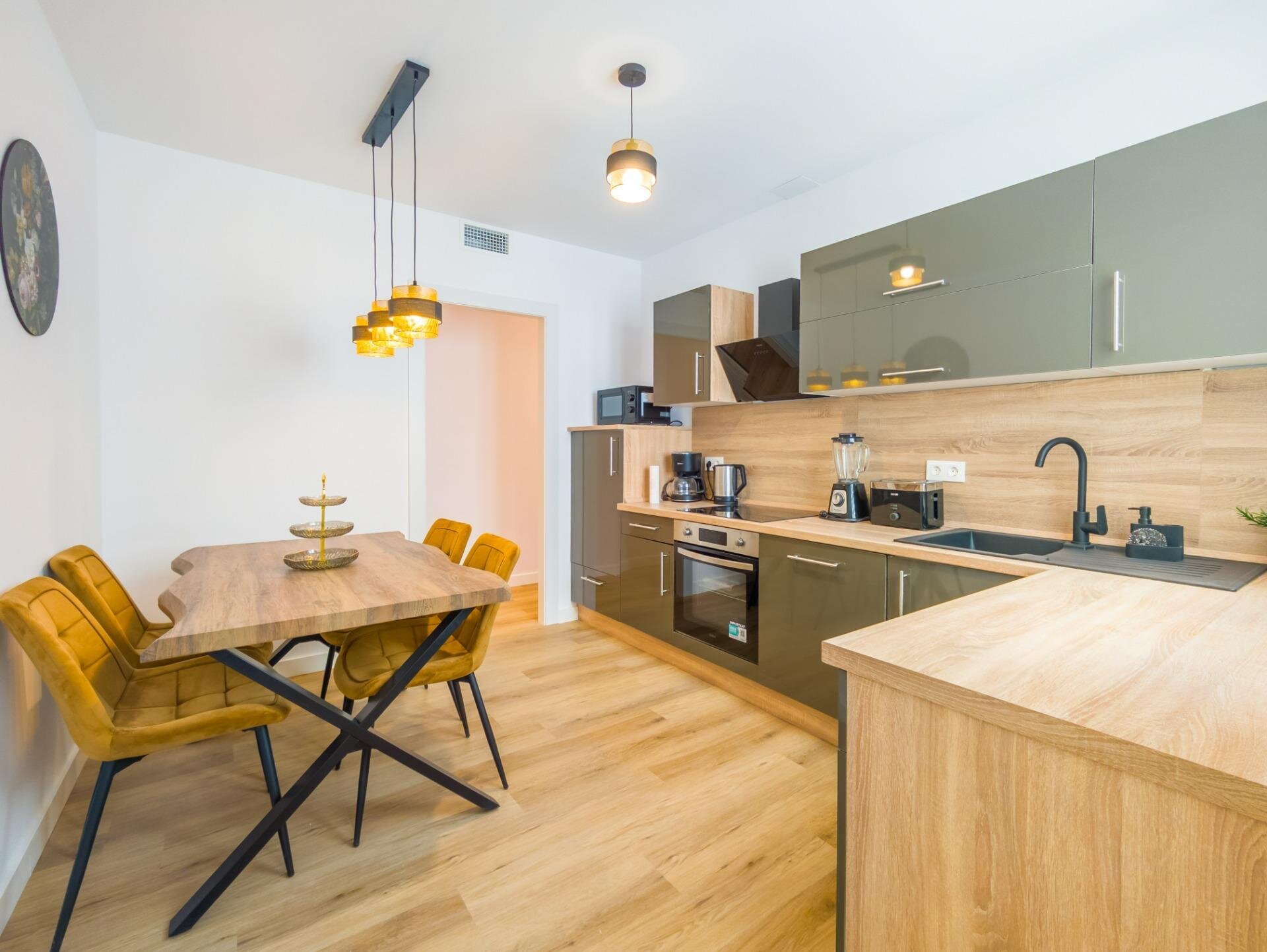 3-Bedroom Apartment in Estacion de Autobuses, Torrevieja - Image 5
