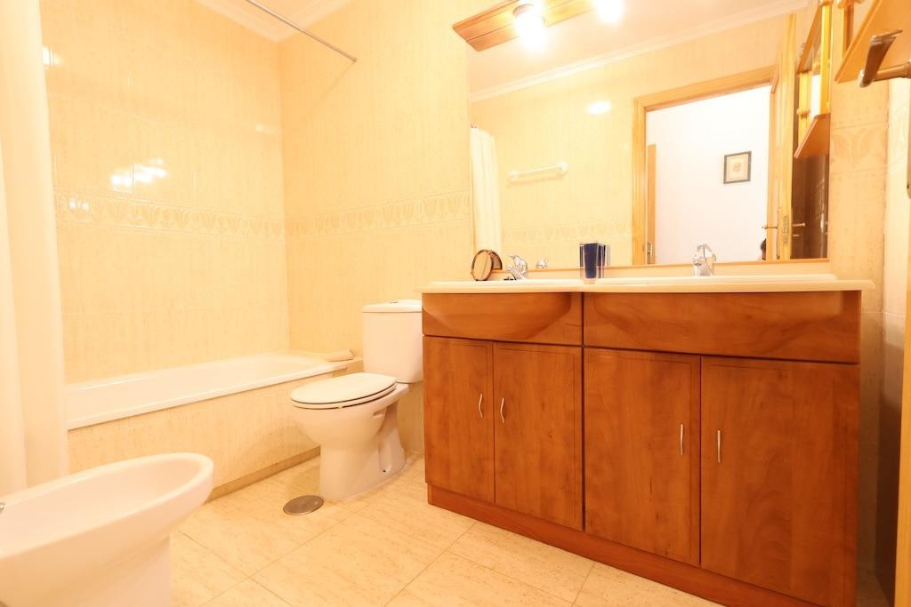 Bungalow" → "Bungalow de 2 Chambres à Punta Prima, Orihue... - Image 14