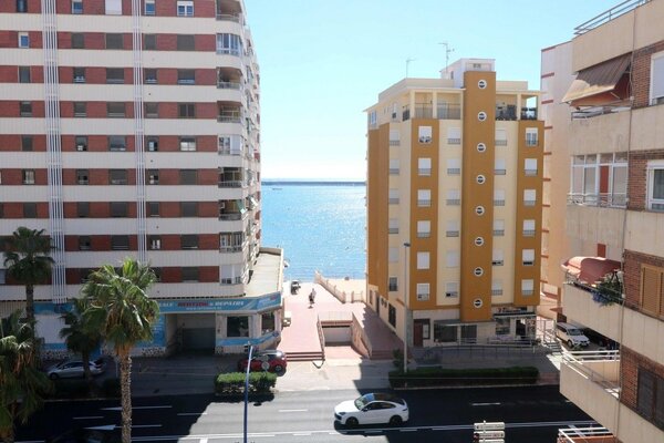 Apartamento de 3 Dormitorios en Acequion, Torrevieja