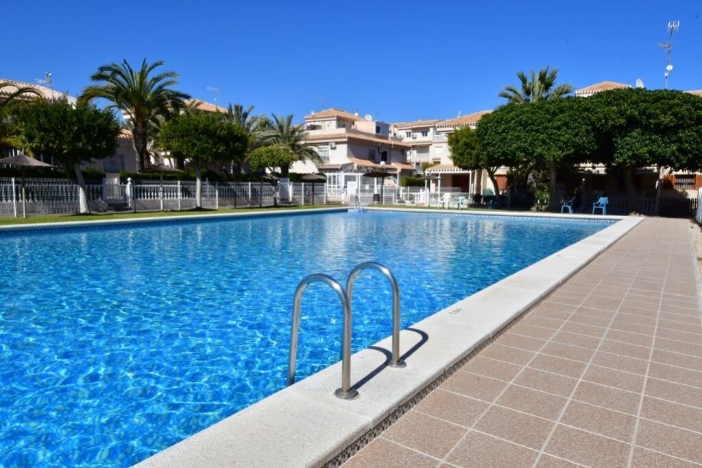 2-Bedroom Apartment in Playa Flamenca, Orihuela Costa - Image 1