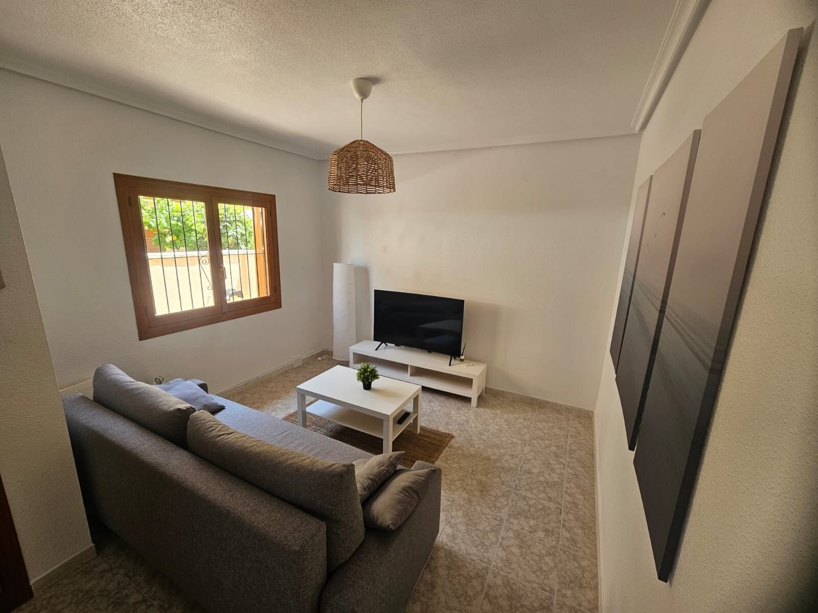 2-Bedroom Apartment in Playa Flamenca, Orihuela Costa - Image 5