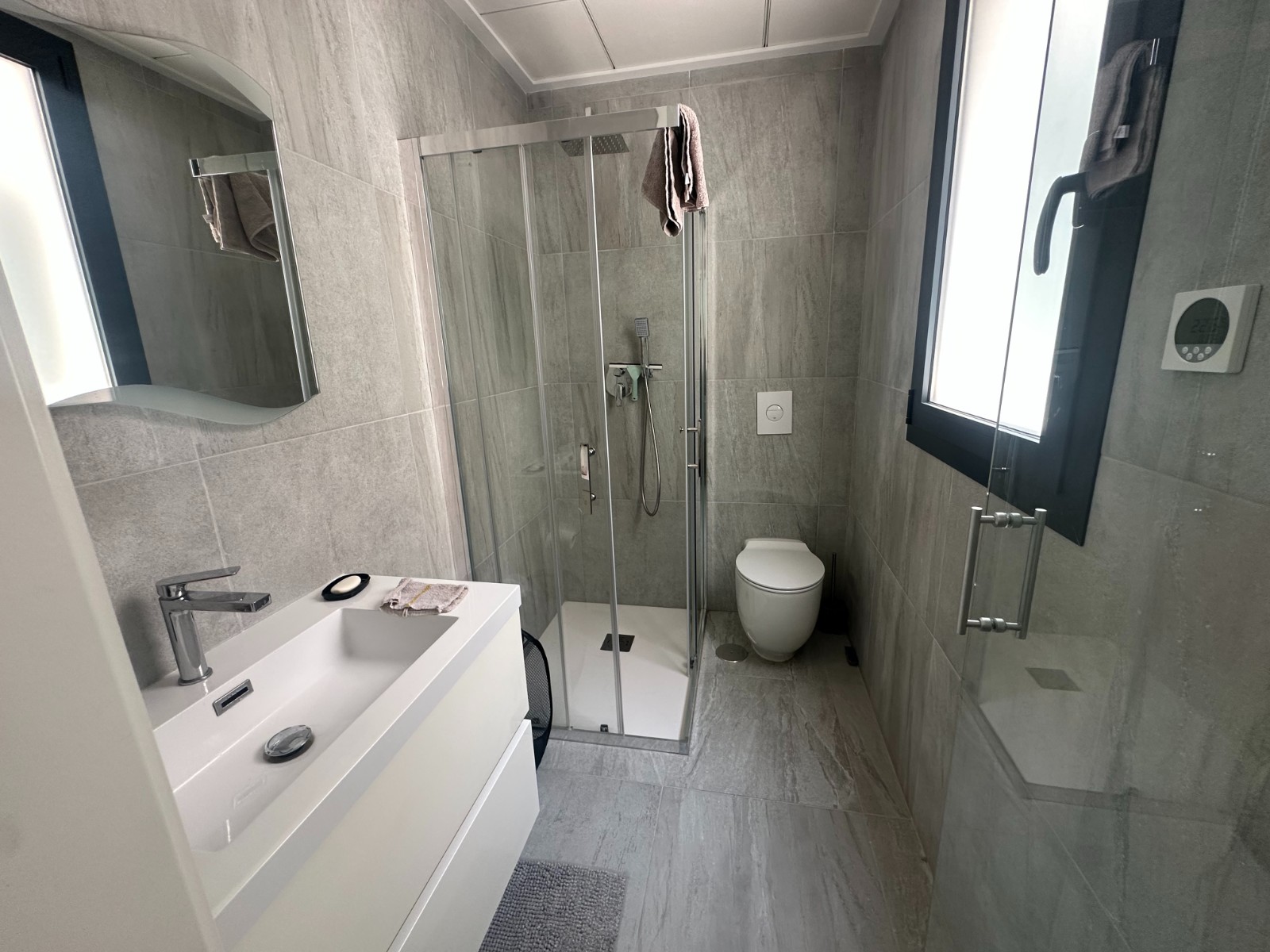 5-Bedroom Villa in Pueblo, San Miguel de Salinas - Image 15