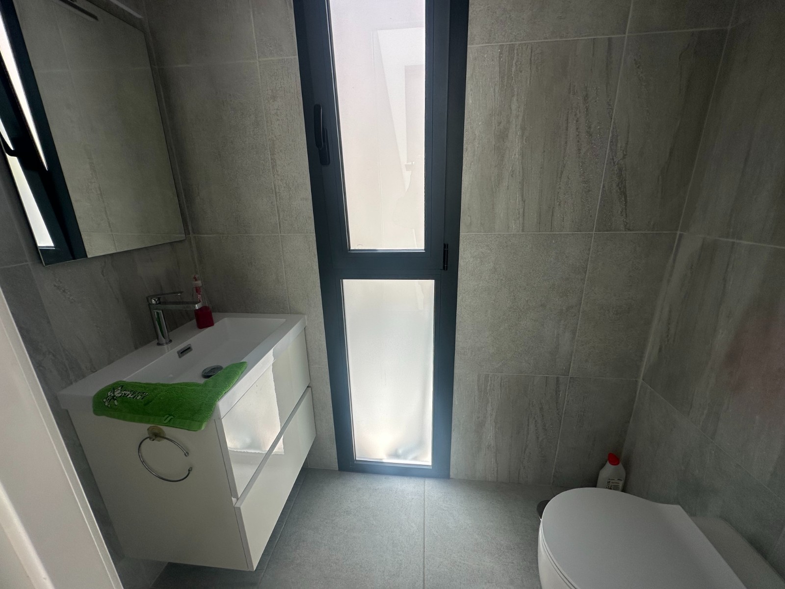5-Bedroom Villa in Pueblo, San Miguel de Salinas - Image 16