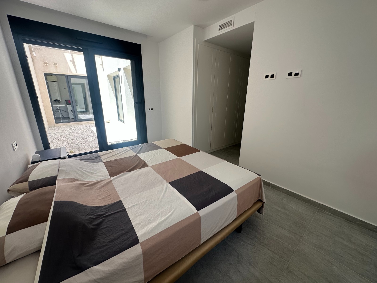 5-Bedroom Villa in Pueblo, San Miguel de Salinas - Image 29