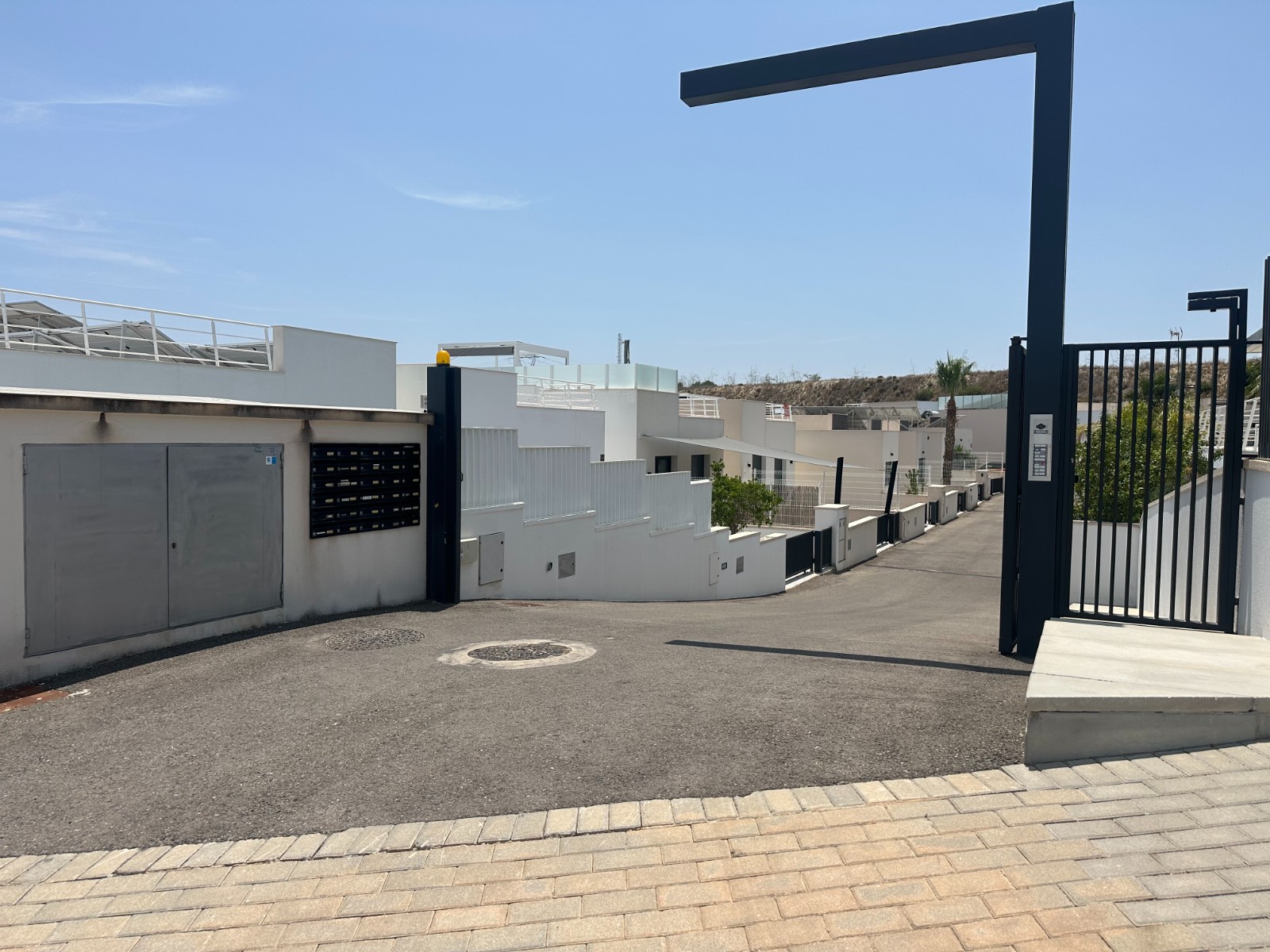 5-Bedroom Villa in Pueblo, San Miguel de Salinas - Image 36