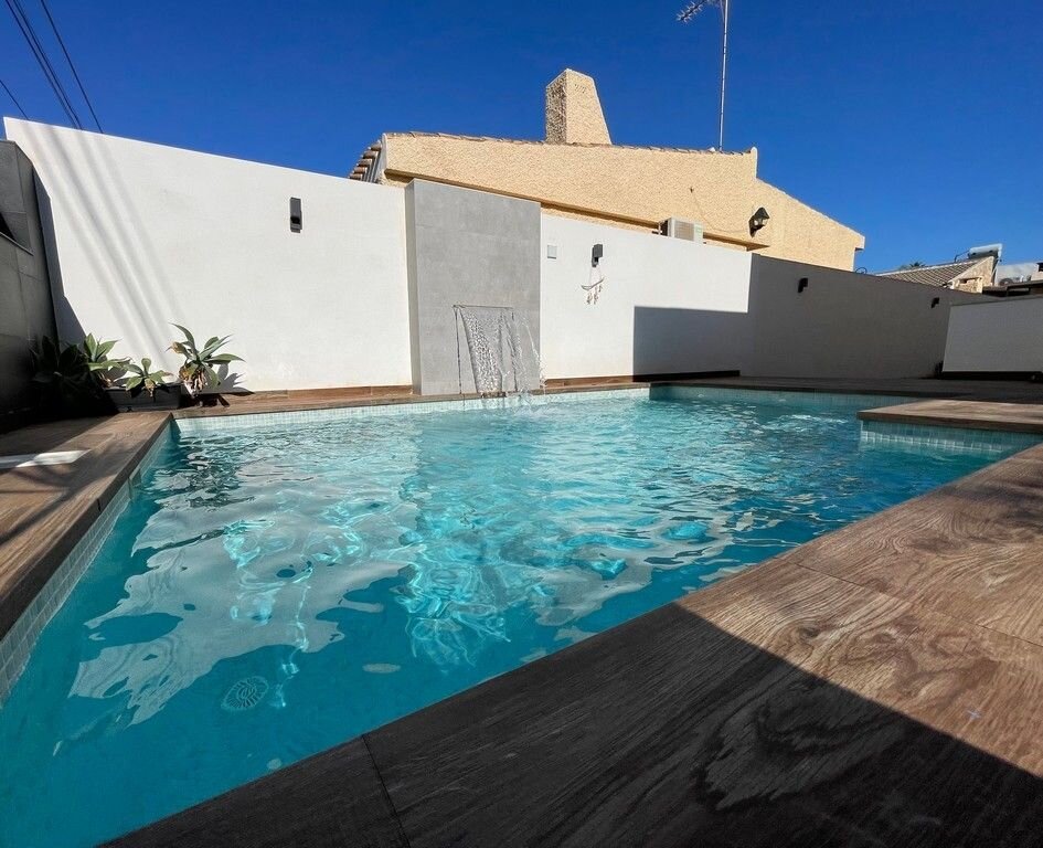 6-Bedroom Villa in Islas Menores-Mar de Cristal, Cartagena - Image 17