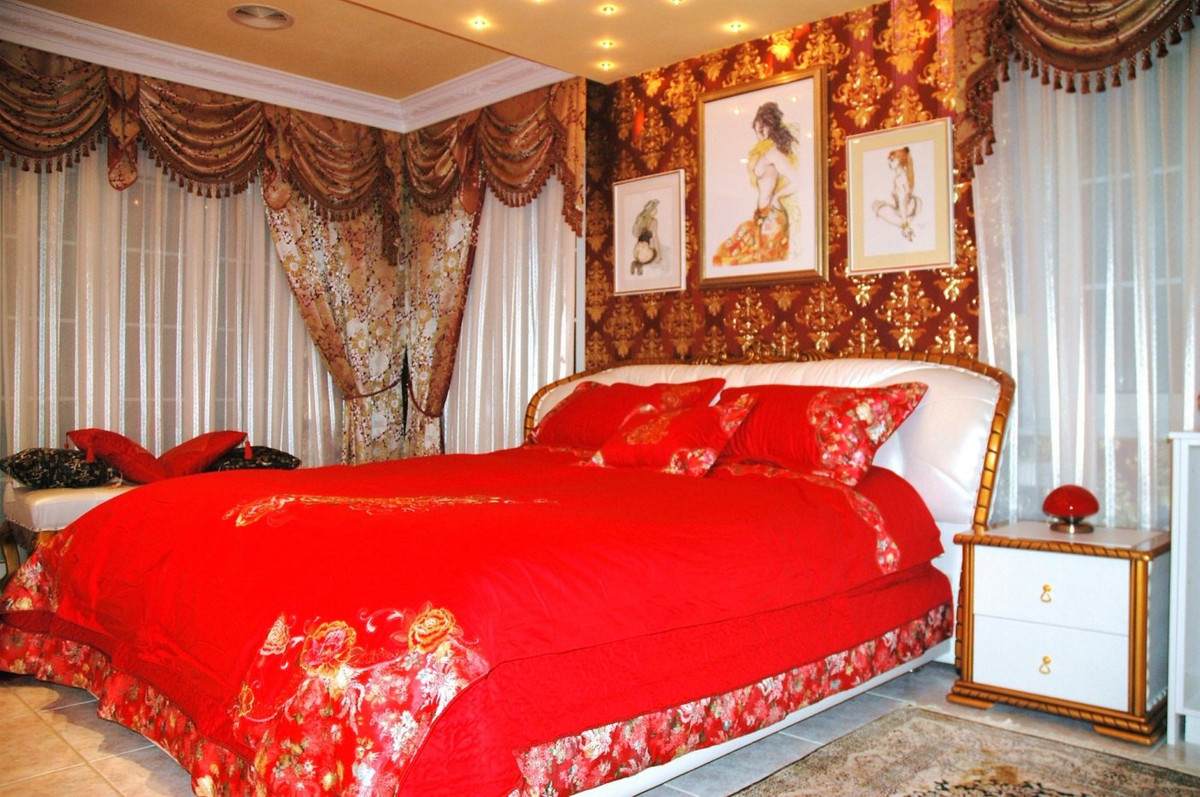 5-Bedroom Detached House in  Calpe - Image 16