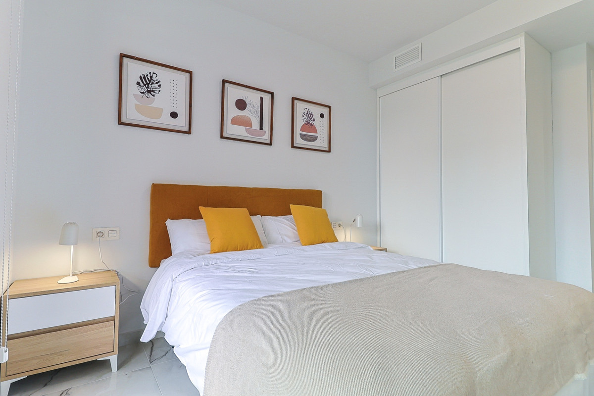 Benedenwoning met 2 Slaapkamers in Los Altos, Orihuela Co... - Image 12