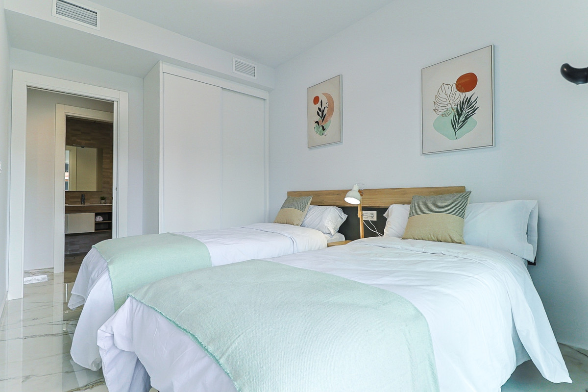 Benedenwoning met 2 Slaapkamers in Los Altos, Orihuela Co... - Image 17