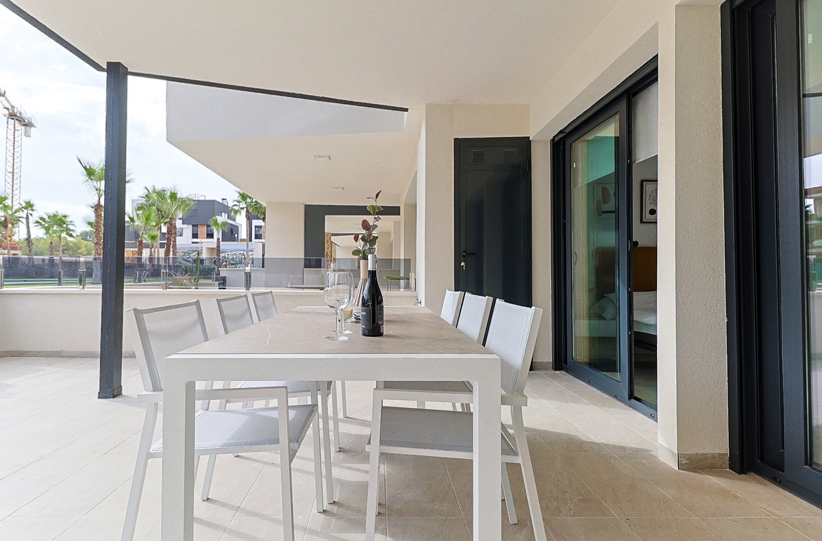 Benedenwoning met 2 Slaapkamers in Los Altos, Orihuela Co... - Image 22