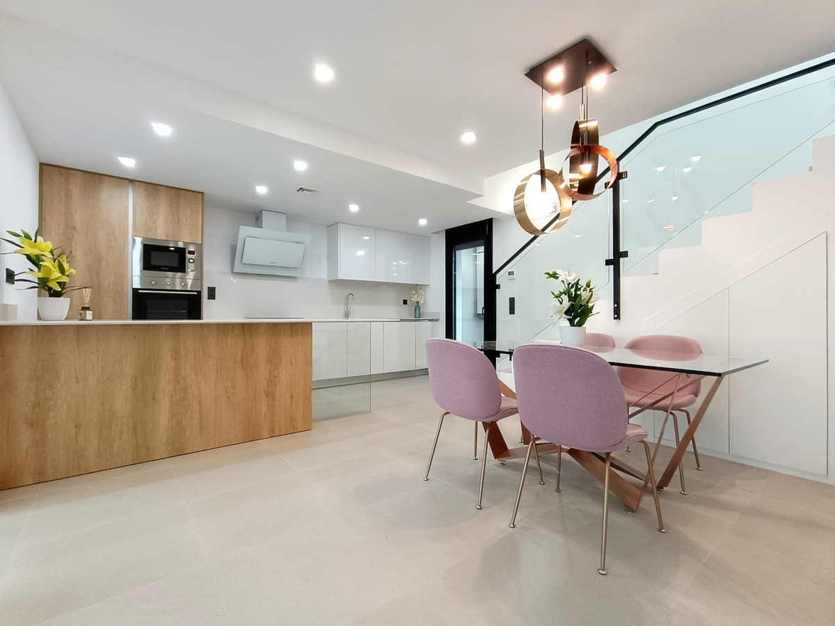 3-Bedroom Semi-Detached House in Benijofar - Image 3