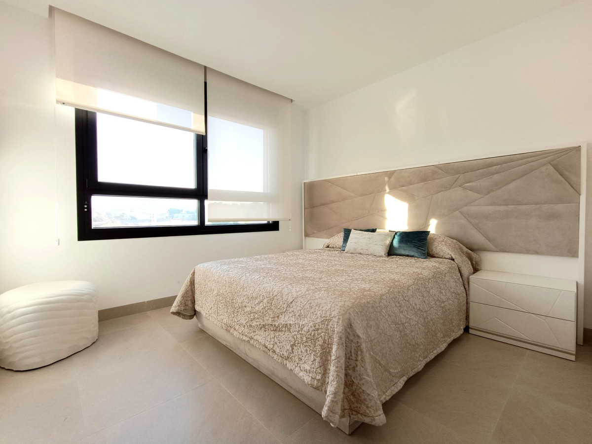 3-Bedroom Semi-Detached House in Benijofar - Image 5