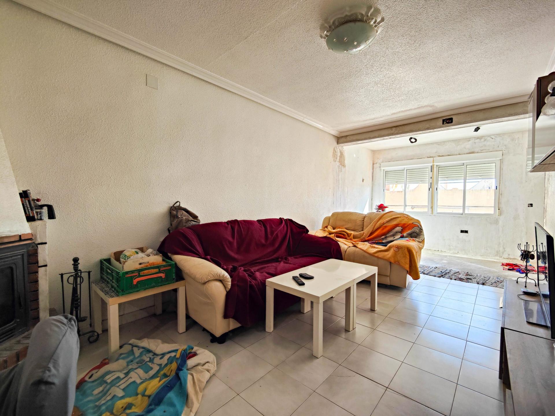 4-Bedroom House in San Miguel de Salinas - Image 20