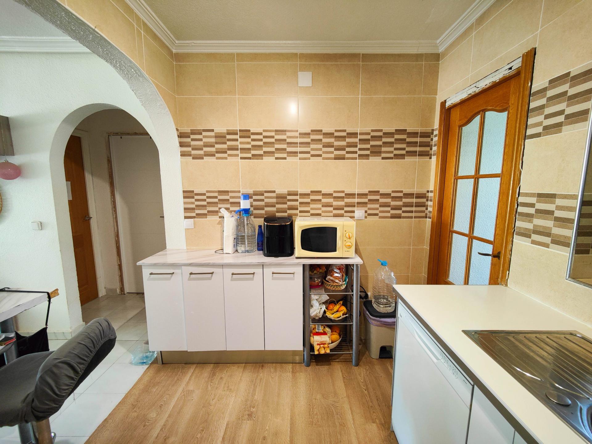 4-Bedroom House in San Miguel de Salinas - Image 24