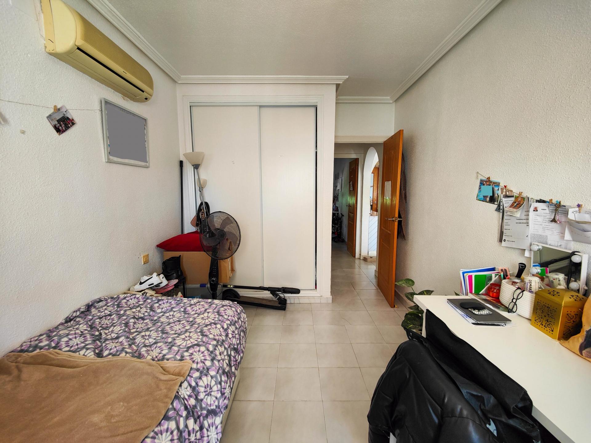 4-Bedroom House in San Miguel de Salinas - Image 26