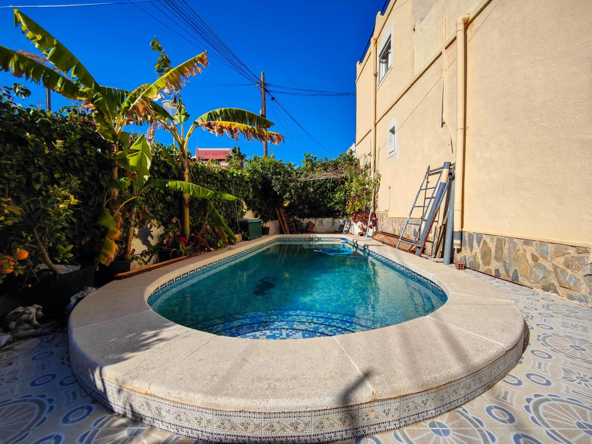 4-Bedroom House in San Miguel de Salinas - Image 7