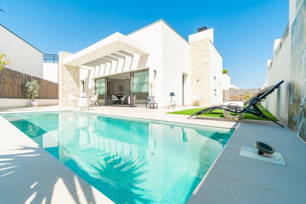 Villa de 3 Dormitorios en, San Miguel de Salinas