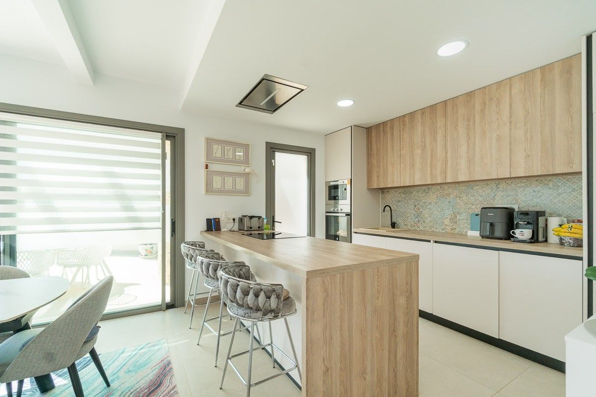 3-Bedroom Villa in San Miguel de Salinas - Image 6