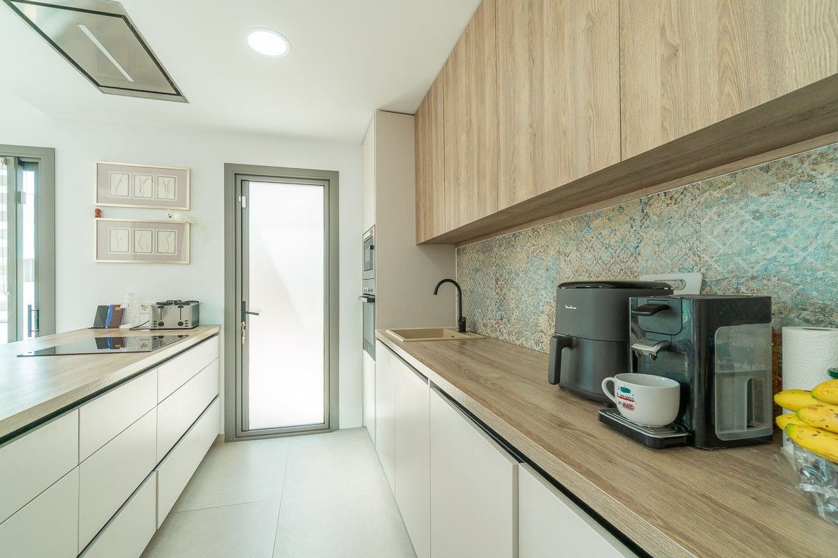 3-Bedroom Villa in San Miguel de Salinas - Image 8