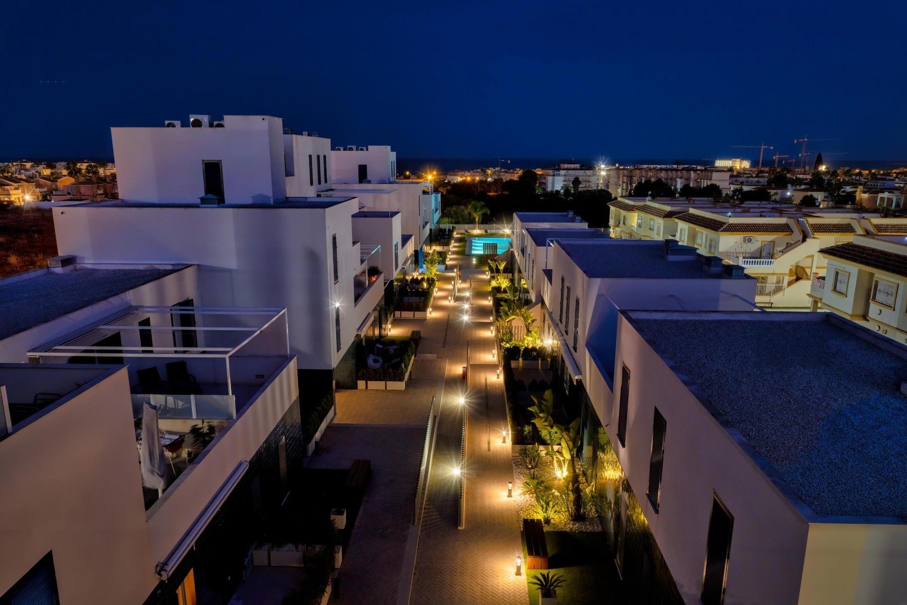 1-Bedroom Apartment in Playa Flamenca, Orihuela Costa - Image 17