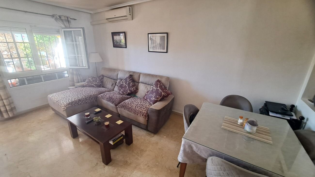 2-Bedroom House in Villamartín-las Filipinas, Orihuela Costa - Image 15