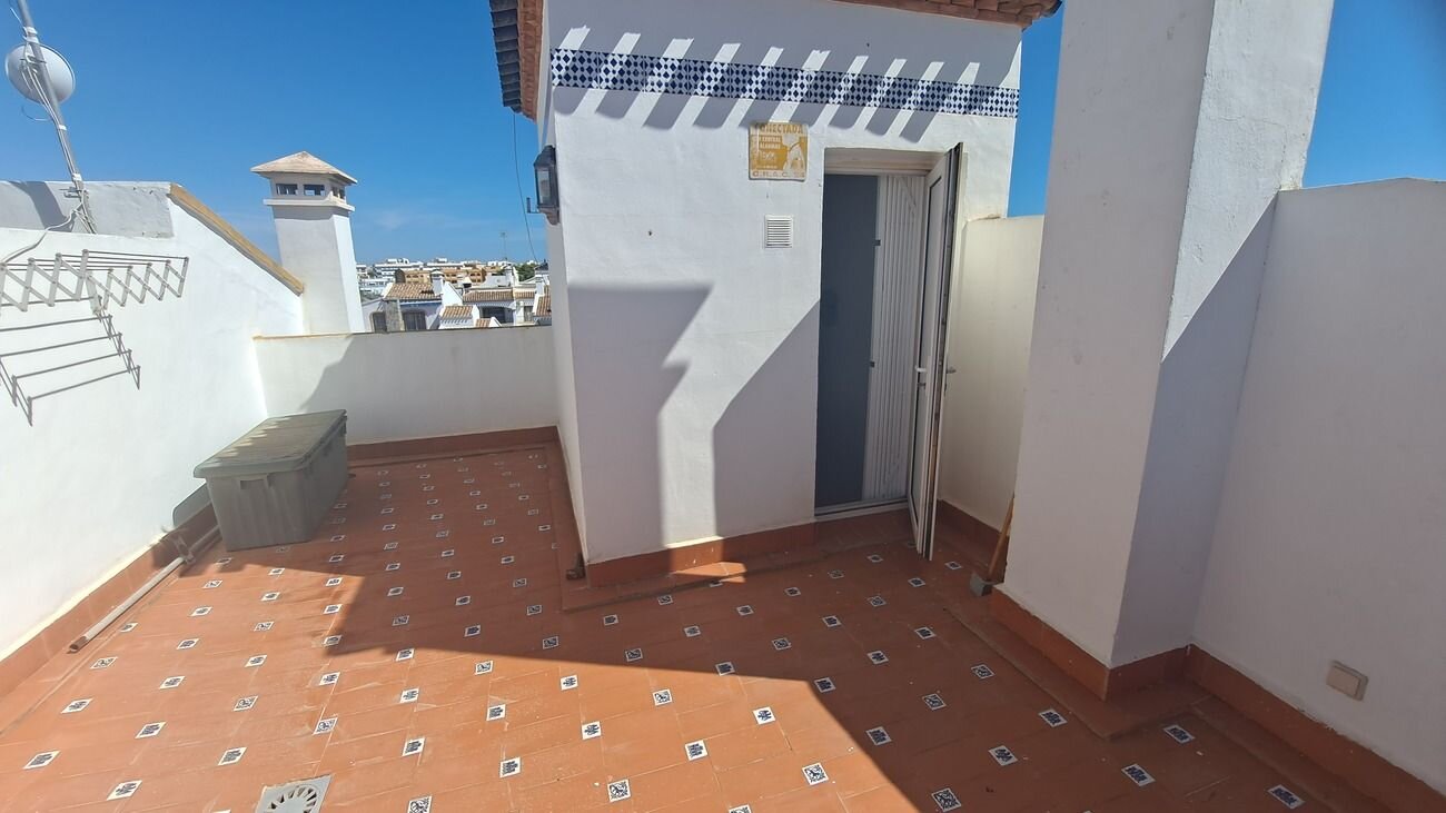 2-Bedroom House in Villamartín-las Filipinas, Orihuela Costa - Image 28