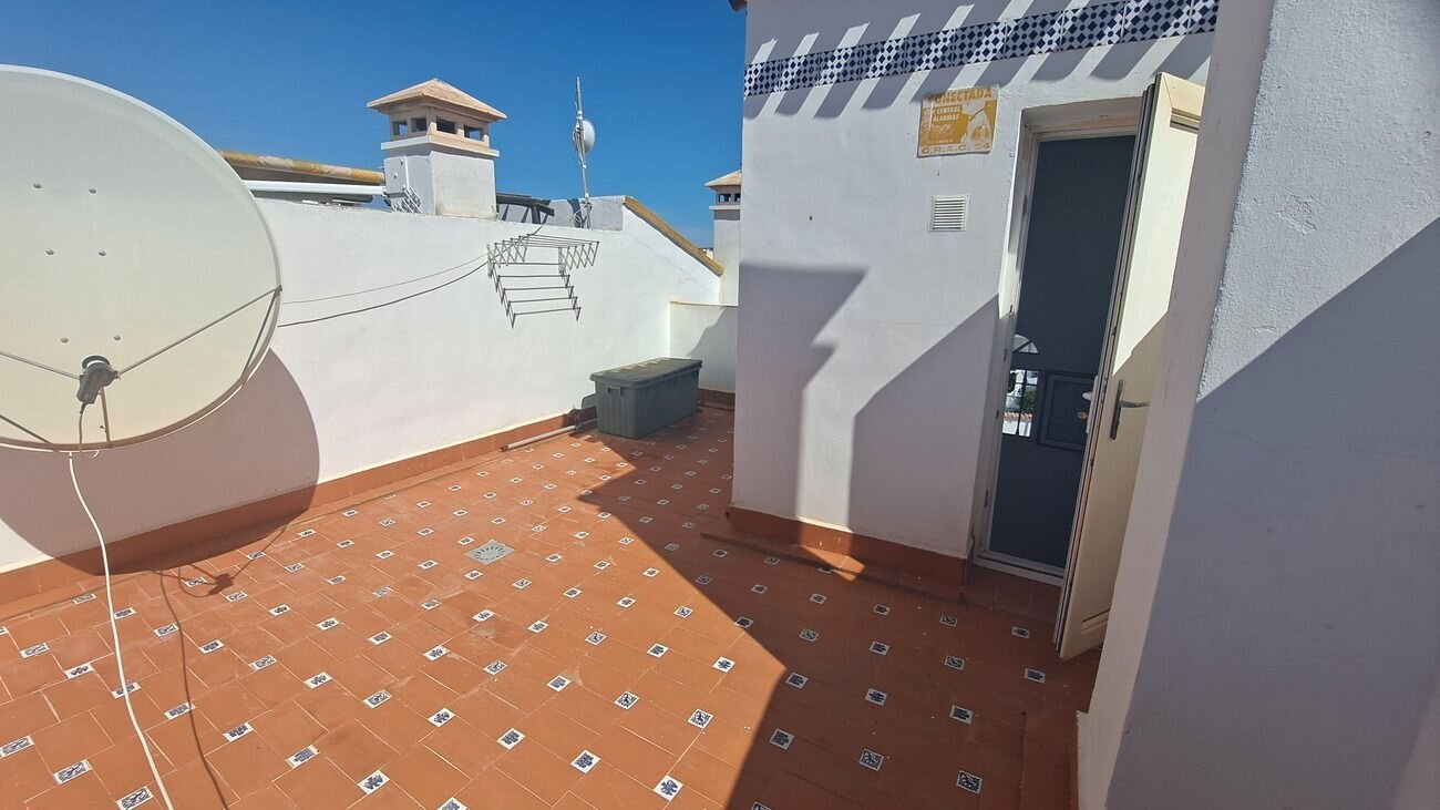 2-Bedroom House in Villamartín-las Filipinas, Orihuela Costa - Image 29