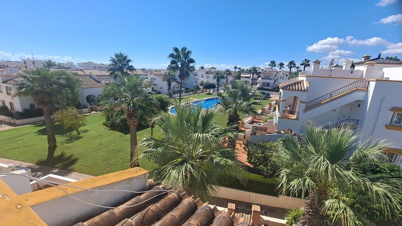 2-Bedroom House in Villamartín-las Filipinas, Orihuela Costa - Image 5