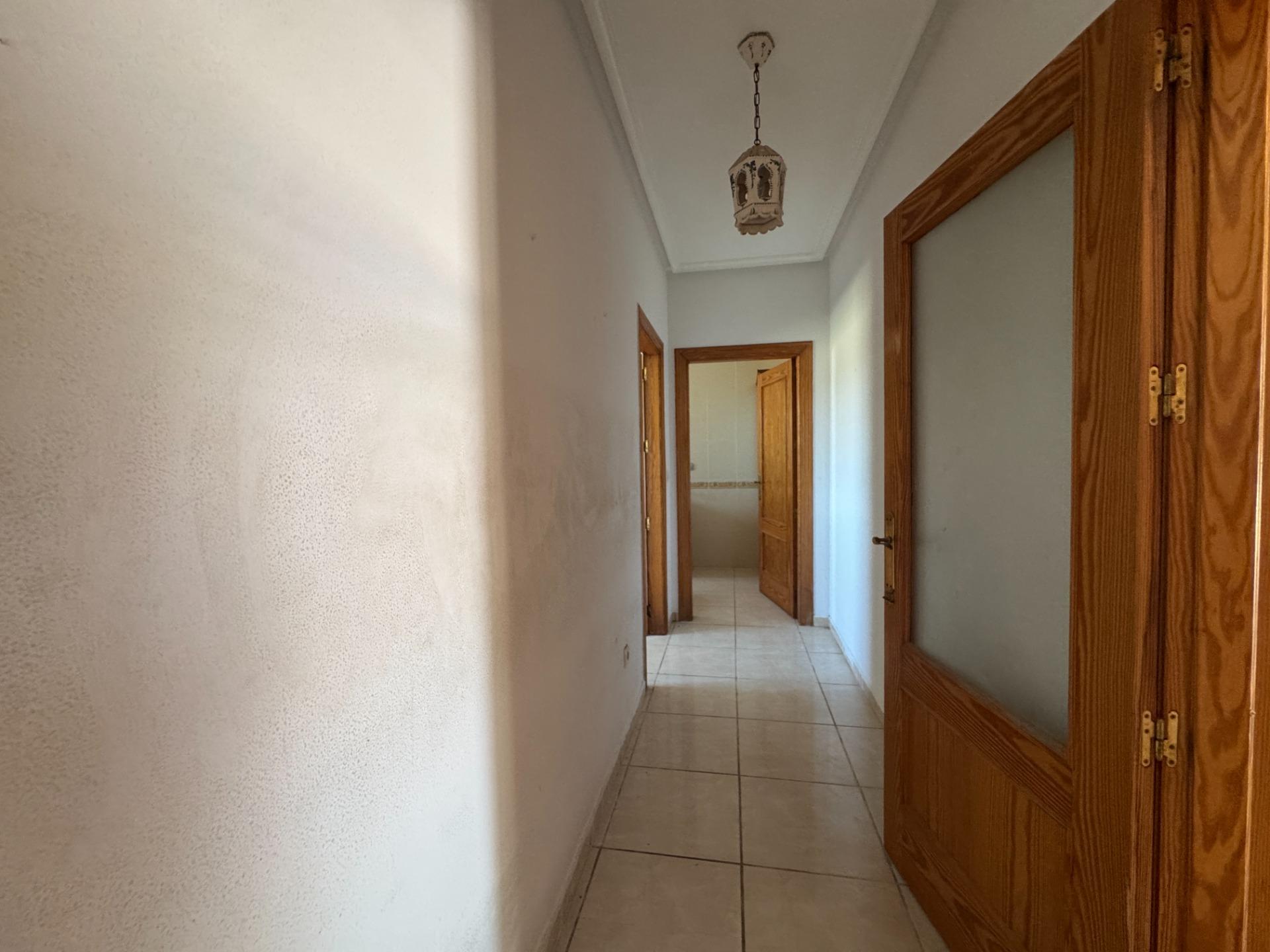 4-Bedroom Country House in Comunidad Valenciana, Dolores - Image 11